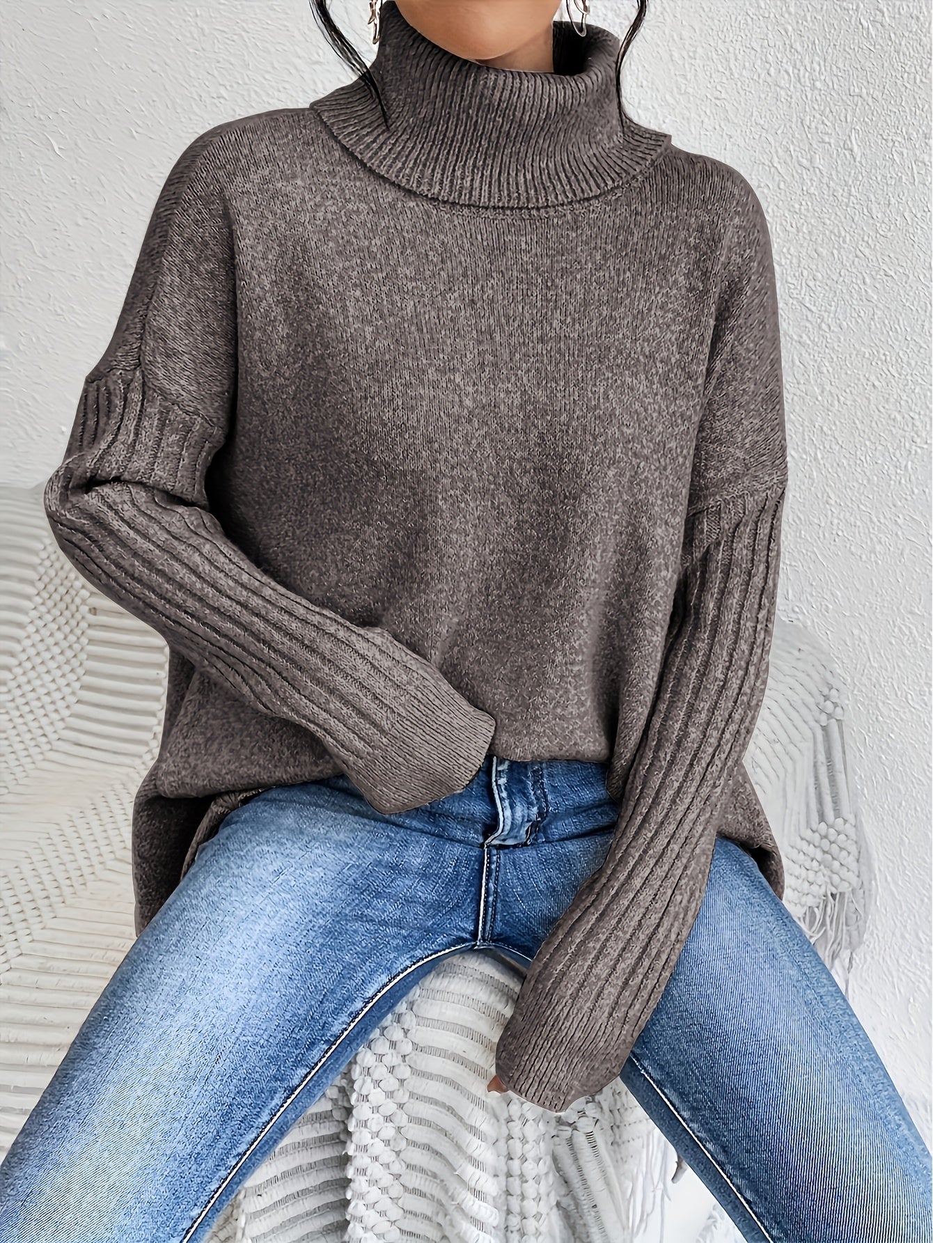 Tahlia – High Neck Sweater