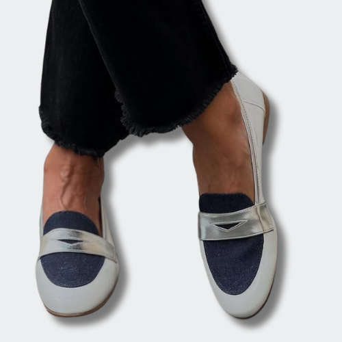Claire™ | Contrast Moccasins