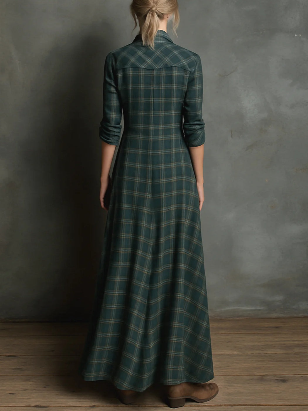 Jaelyn | Maxi Dress with Green Checked Lapels